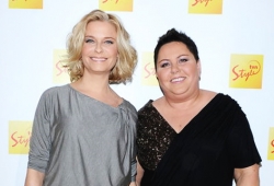 Dorota Wellman i Paulina Młynarska w kreacjach Ciepielewska Design przed nagraniem programu Miasto Kobiet na TVN Style