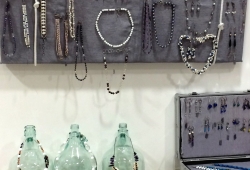 autorskie wyroby z wysokiej jakości srebra, kamieni półszlachetnych i pereł